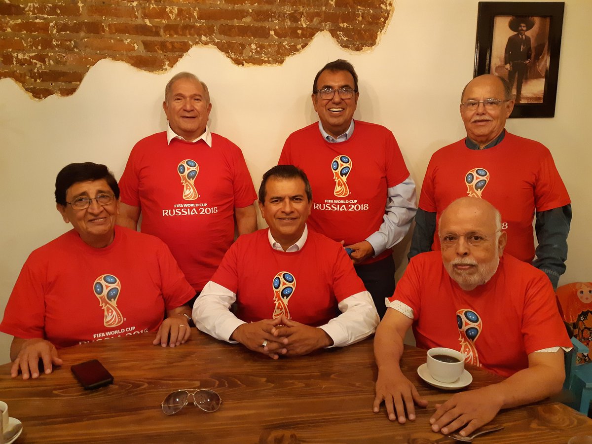 Kikin2004's tweet photo. Con mi Dream Team de Ingenieros Civiles https://t.co/XSnscJtGE7