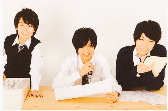 RMDSlove's tweet photo. 🧡💙❤️なにわ皇子結成日💙🧡❤️
この3人がなにわ皇子だったことは永遠です！
もしそれぞれ違う道に行ったとしても3人がなにわ皇子を忘れないでいてくれるのならば彼らの選んだ道を応援します！！
また3人で雑誌に載ることを楽しみにしてます！
 #なにわ皇子 https://t.co/dNnufDKfsA