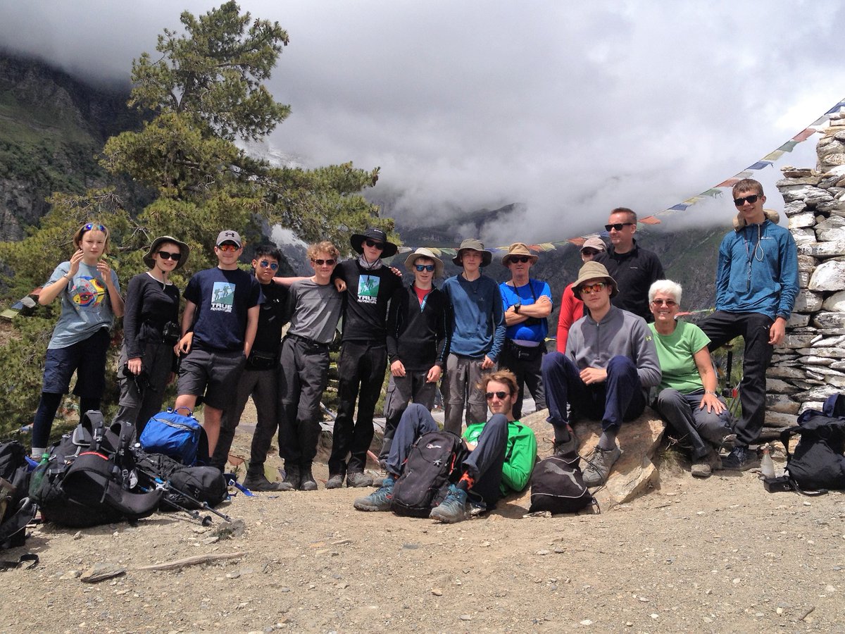 BedfordModern's tweet photo. Staff and students are pictured here at a viewpoint above Manang in #Nepal where they spent time improving their acclimatisation before heading on towards the Thorung La pass. Today they ascend gradually to reach Yak Kharka, situated some 4000m above sea level. #tripofalifetime https://t.co/IGx4jUW05b