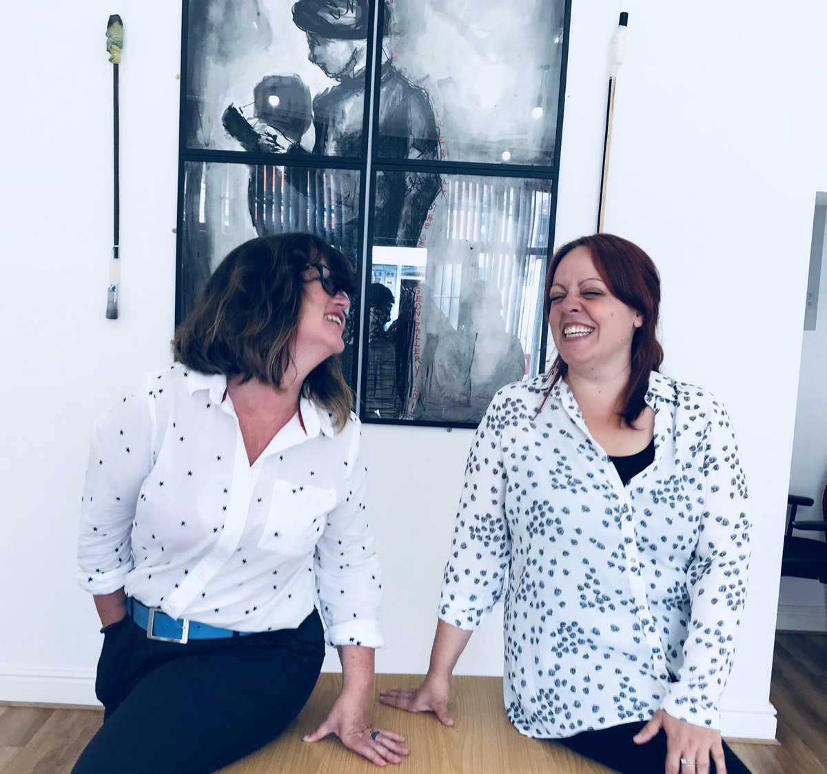 Patrici48854248's tweet image. I know it looks like a still from a new Paul Feig movie, but it’s not... #DeadPigeonGallery now showing on Priory Rd, Anfield. Please check @JayneLawless Twitter for showtimes #IB18 🍿