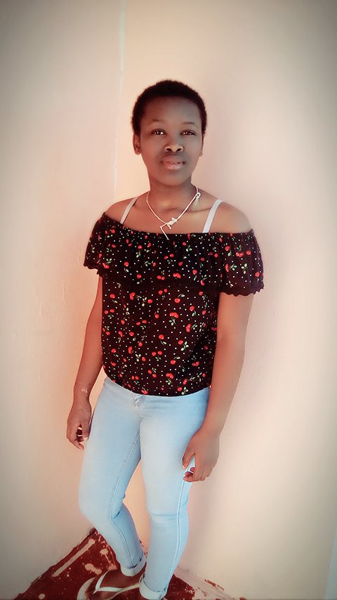 EmihleFikiso1's tweet photo. #DropYourPic ๐๐Ndiyazithanda ker mna ๐๐ https://t.co/YOxewc9JZw