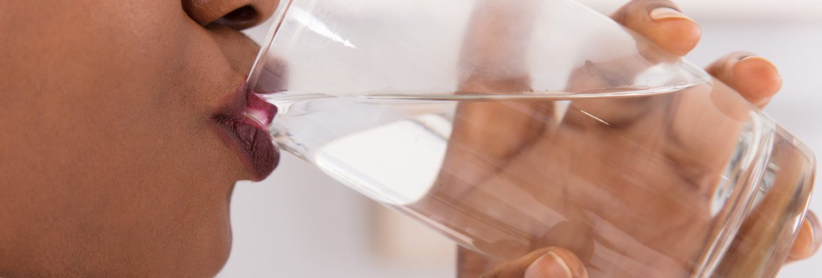 Jamieson_Canada's tweet photo. Feeling thirsty? You’re already dehydrated. 5 not-so-obvious signs you should be drinking more water. >> https://t.co/bMhK7fqMWh https://t.co/HLu7jR5WZM