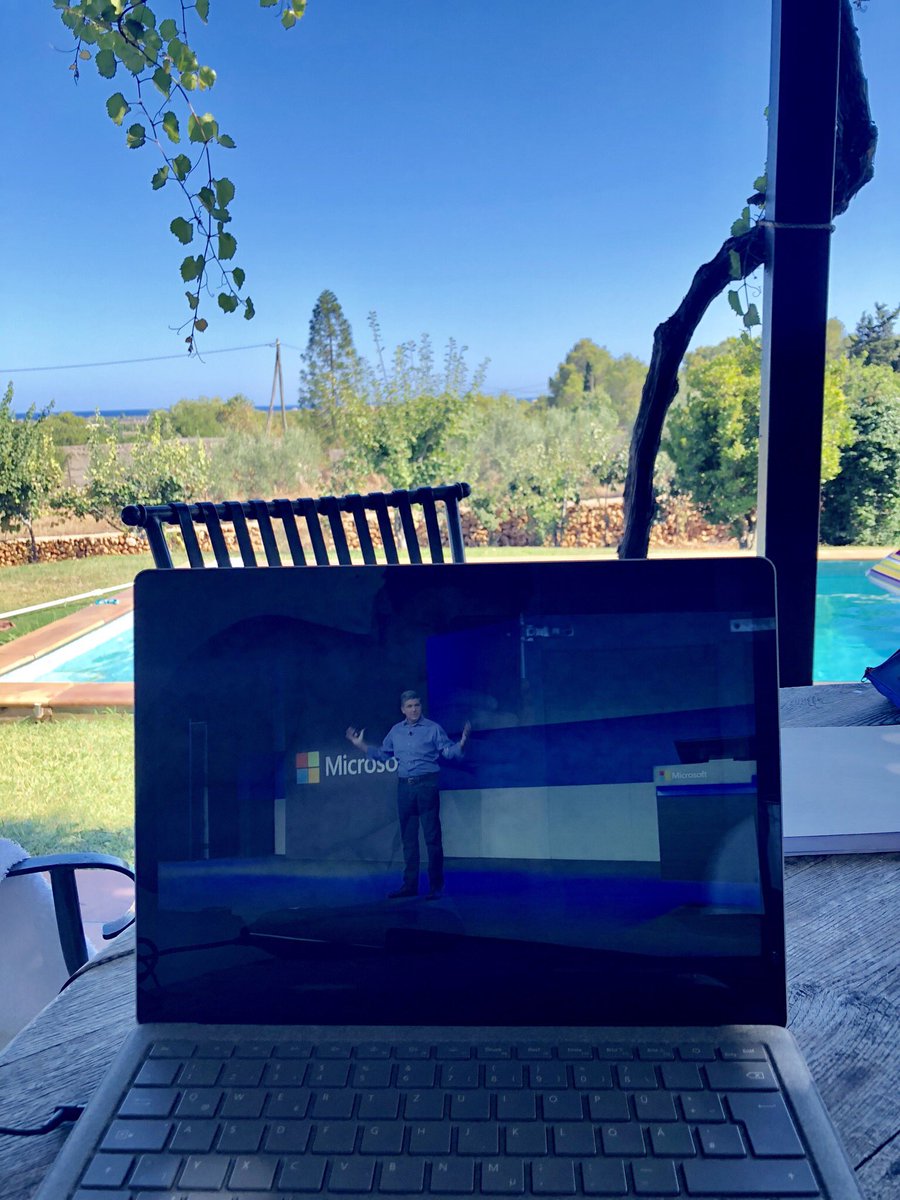 Great being able to follow live stream of @JamesMPhillips keynote at #MSBizAppsSummit. #Dynamics365