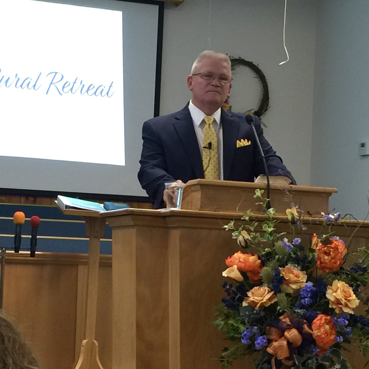 CommonwealthB's tweet photo. Appreciate the hospitality of Pastor Vanover and the Rural Retreat Baptist of Rural Retreat, Virginia. The Voices of Praise sang in their morning services yesterday.
#VOP2018
#classiccbc https://t.co/KNAet5hiwe