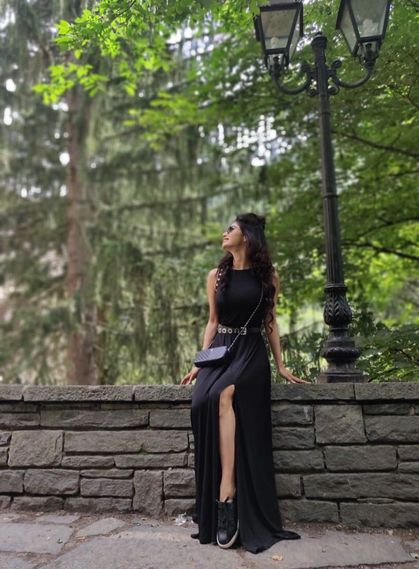 Roymouni's tweet photo. Seriously in love with history &amp; nature ❤️
#borntoolate https://t.co/BVcUF5ulaQ