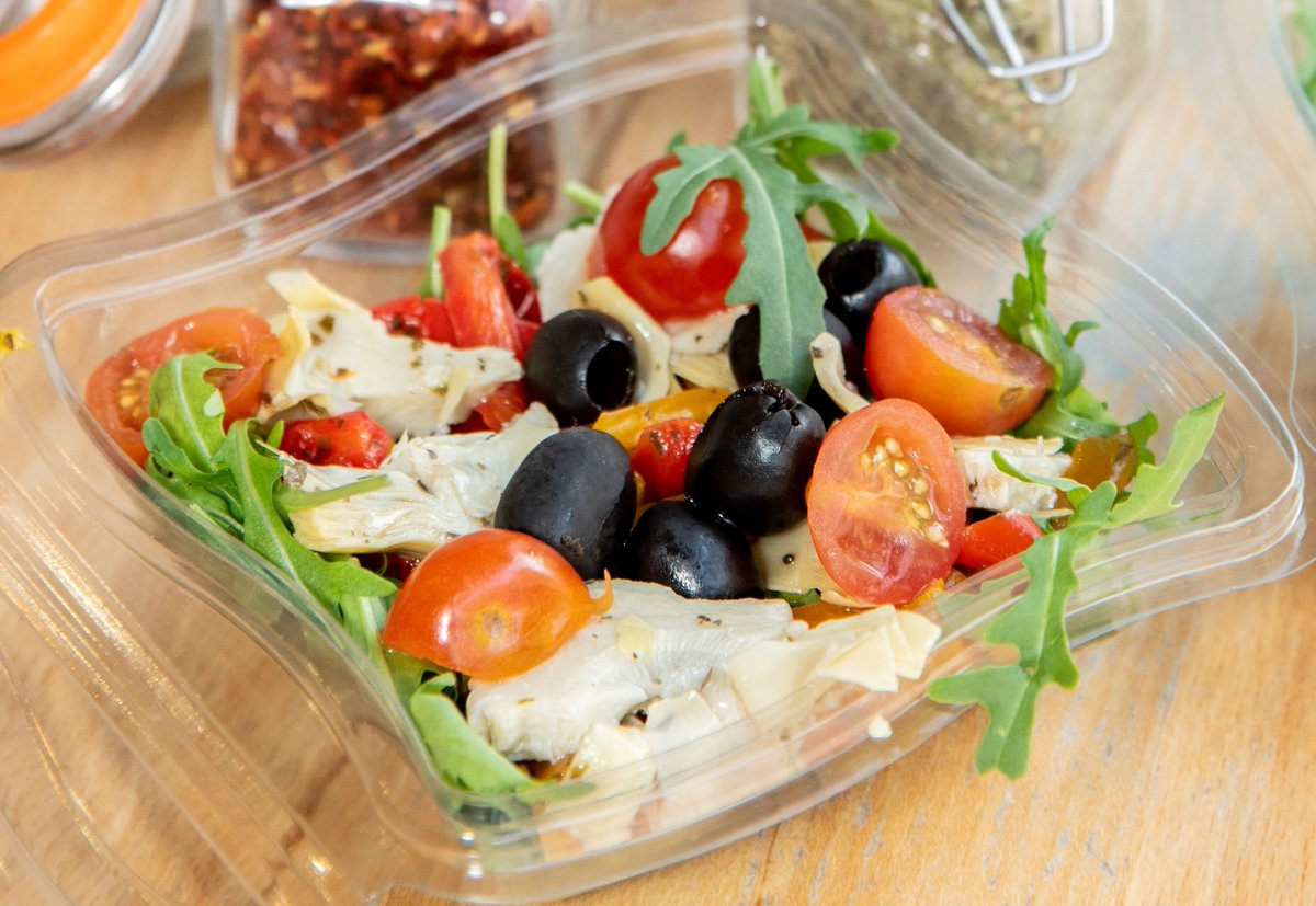 Today is your day. To start fresh. To eat right. To live healthily.

#salad #cheese #food #lunch #today #italiancuisine #italianstyle #italian_places #eastlondonmosque #qbichotel #bricklane