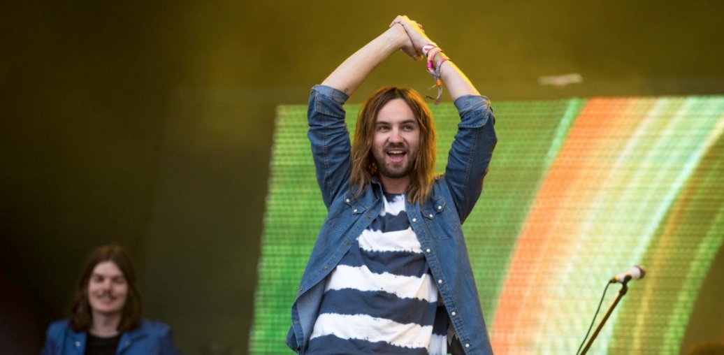CasitaTerrock's tweet image. #KevinParker de @tameimpala dijo en entrevista con #MattWilkinson de Beats 1 que está trabajando en nuevo material de la banda y estaría decepcionado si el próximo verano no llega el sucesor de Currents (2015)