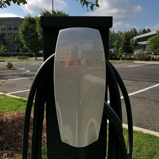 LawCompConsult1's tweet photo. I’m telling y’all I’m gonna get one. Just watch. #FutureTeslaOwner #modelS #tesla #teslamodels https://t.co/56HPSQS8iD