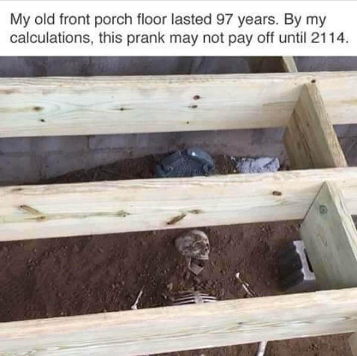 GiacaloneGlou's tweet image. Please don&apos;t do this to us, but this is still a funny prank! #BuilderHumor #HouseBuilding #BuildingHomes #HousingMarket #GeneralContractors #HouseDreams #CustomHomes #CustomizeYourHome #LiveWell #NorthShoreMa