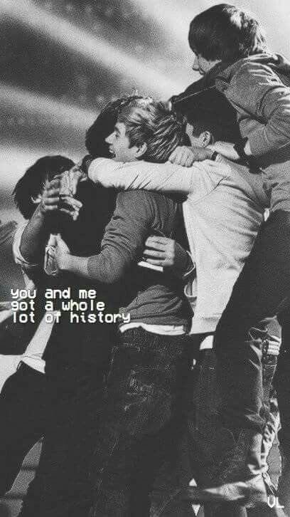 almightiemgc's tweet image. i’m not crying you’re crying #8YearsWithOneDirection