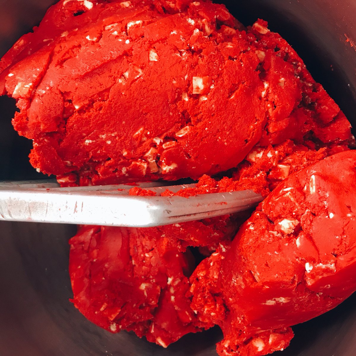 chefdjplatt's tweet photo. Red velvet cookies is one of the new flavours for this weeks crafty cookie creations. @wilsonvale_uk #craftycookiecreations #wilsonvale https://t.co/DT6UJAnaqQ
