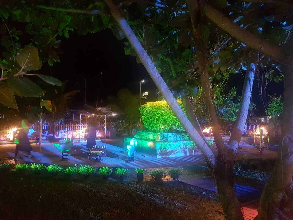 ECNEASE's tweet photo. #Live
Inaugration of Modern Food Courts, An intiative by  Raees Yameen to beautify the Western Side of Male'. #TkuHEPYameen
#RaeesYameenDrShaheem2018 🇲🇻 InSha Allah https://t.co/h7uWsMXnsI
