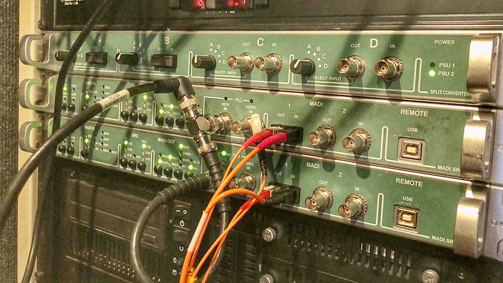 RemRecNet's tweet image. MADI STREAMS ROCKING THE RING 2018
Our DirectOut Technologies MADI.SRC units in OB17 ‘rocking’ the Volcano Stage with MADI streams at Rock Am Ring 2018, @DirectOutGmbH #Flexitrailer #remoterecordingnetwork #klangöl #remotetaxi