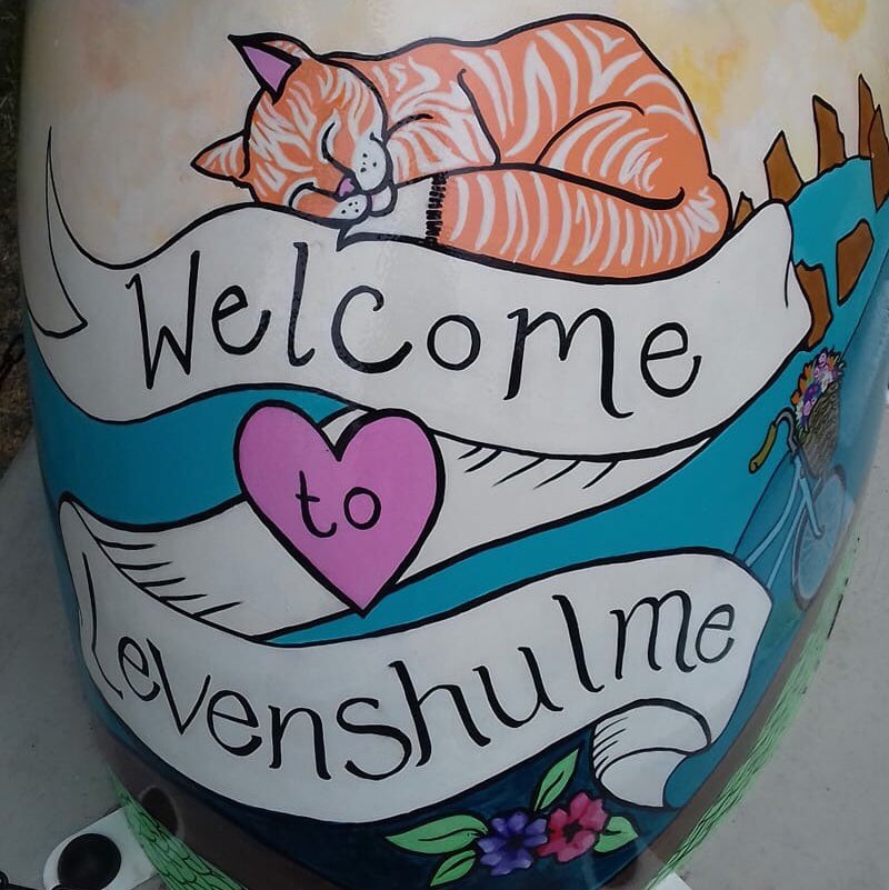 catsoflevy's tweet image. All Levenshulme cat people!

Rejoice at the amazing @beeinthecitymcr by @JodieSilverman 
#catsrule