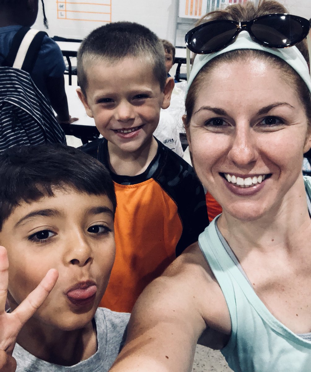 elementarywithB's tweet photo. Couldn’t let @NatcherFRC @karenmanley7 have all the fun this summer! Stealing hugs today! 💙😉🧡 #missingmyfirsties
@NatcherElem @youbreakIfix https://t.co/am22noA9ZL