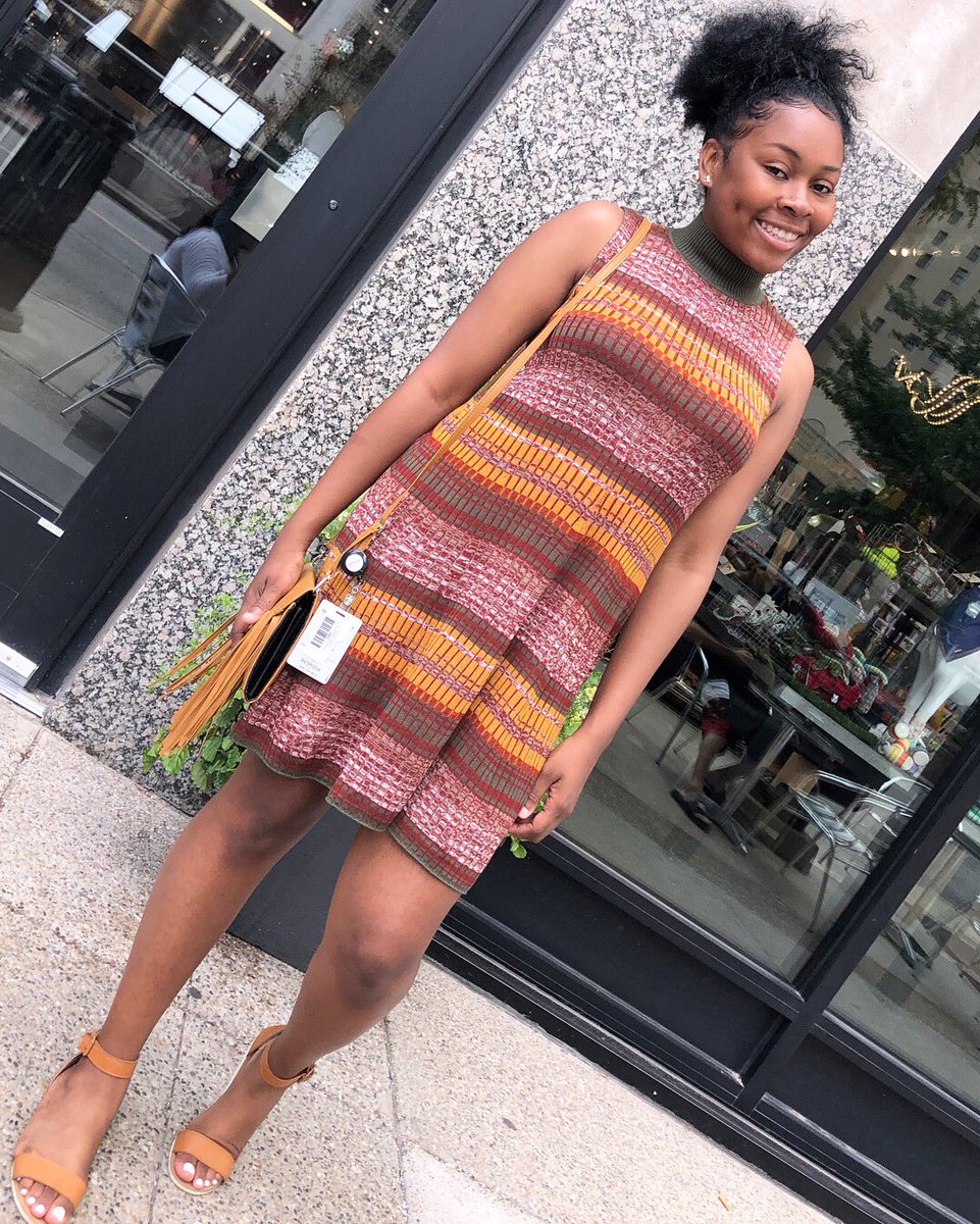MogulPrep's tweet photo. It’s your girl, your @mogulprep intern LaShawn reminding you that Monday’s can be fun days! 😁
Instagram @shvwnyy
Twitter @shvwnyy
Snapchat @shvwnyy
Facebook LaShawn Marie
YouTube Shawnyy.B https://t.co/2zsXi3ou0r
