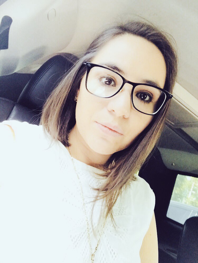 loislalo's tweet image. Monday 🤓 #quickescape