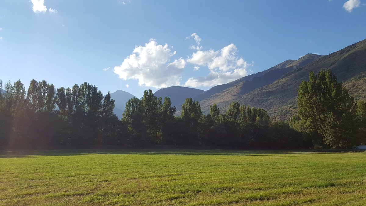 DoctorMusicFest's tweet photo. Disfrutar en directo de la Vall d'Àneu es un placer indescriptible 🌲⛰😍 #DoctorMusicFestival https://t.co/qvBZwL7Aop