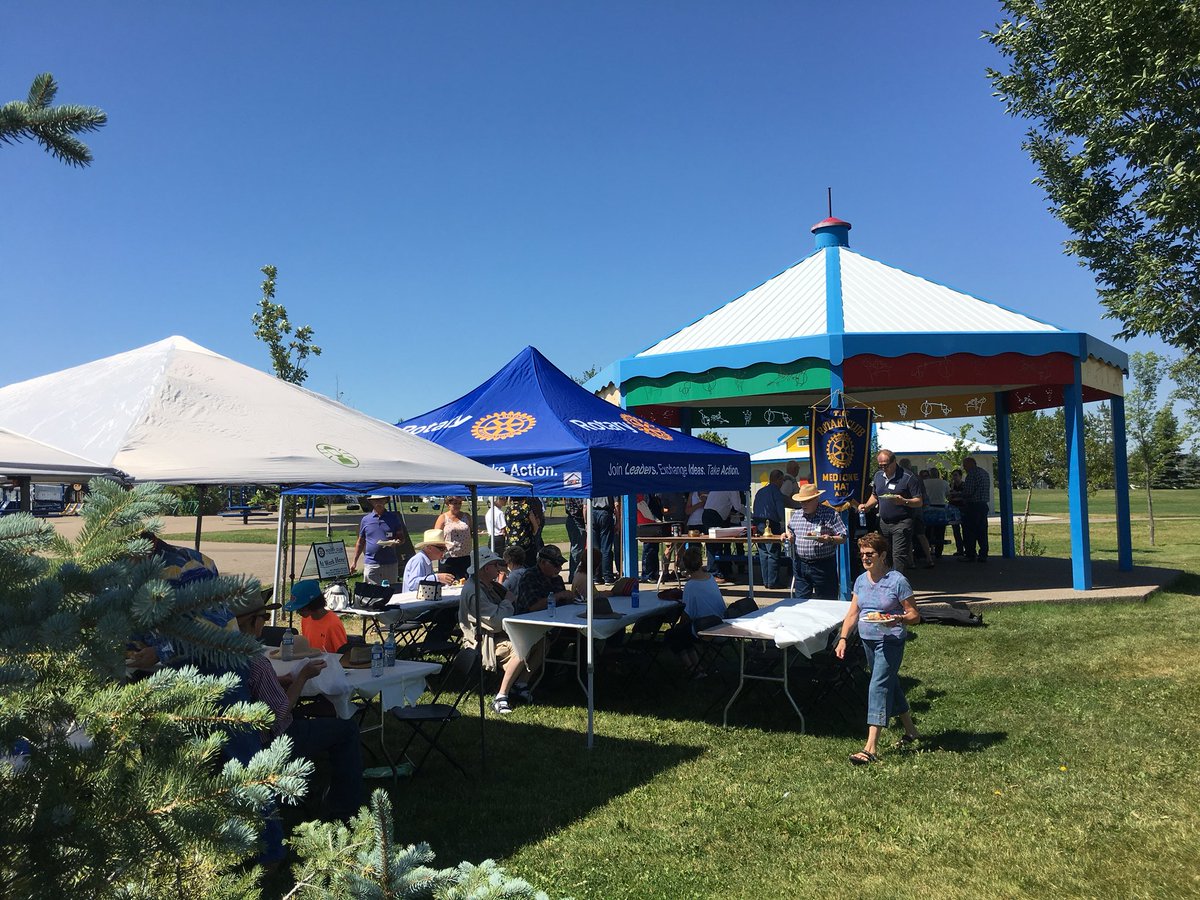 chrisbpe's tweet photo. @hat_rotary Rotary meeting in Saamis Rotary Park - Kickoff to Stampede @MHStampede https://t.co/gn6ghwaagc