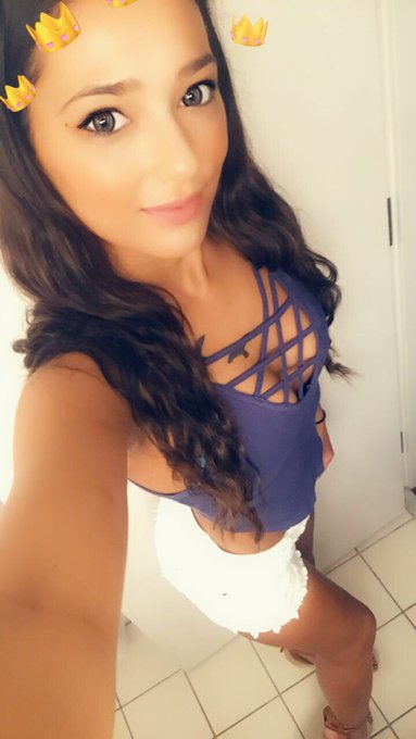 South Beach ready ✨ https://t.co/AyKA8wQXuc<a href="/tag/newprofilepic"class="tags"><span>#newprofilepic</span></a>