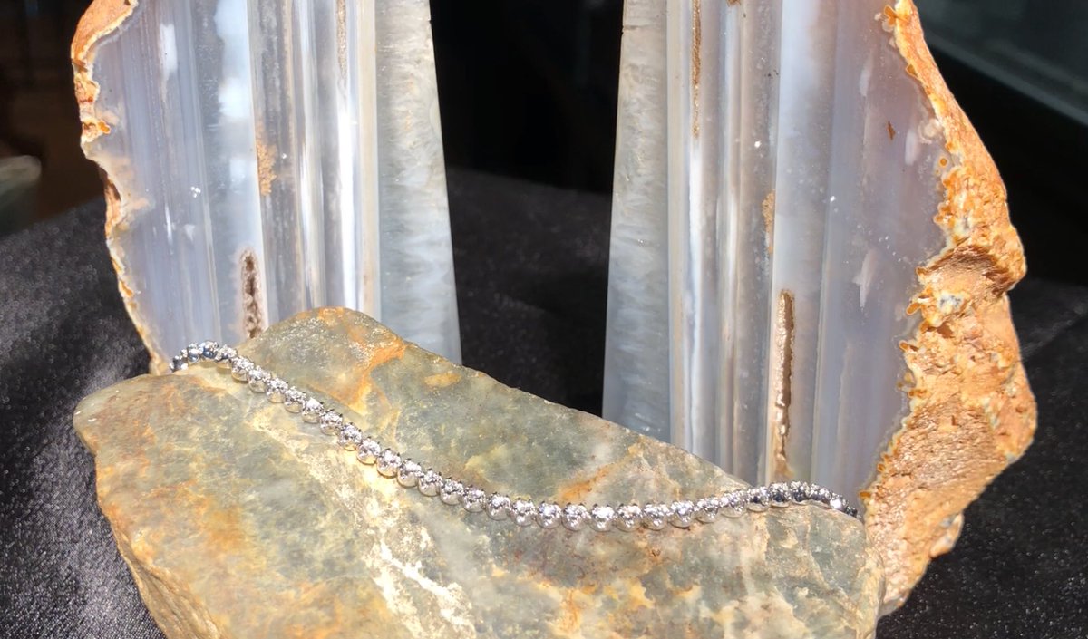 RavenrockJewels's tweet photo. New Hot Piece video up now! Check out the video for an in dept look and a name related fun fact!

It’s Tennis season and we’re very excited about the big tournaments! We’re doing a special on Tennis Bracelets to keep the excitement going! 

Up to 50% off!

https://t.co/1VXupp5Xic https://t.co/gpfS7mK0Hj