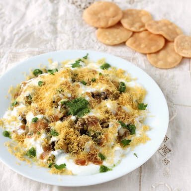 maabhooklagi's tweet photo. New on Menu 😁 Order online on Zomato.

#rajkachori #samosabox #pavbhaji #dahipapdi https://t.co/6Z41XNIuCT