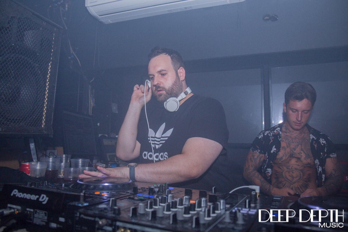 deepdepthmusic's tweet photo. @lightboxlondon 28/07/18 #photography #london #DanceToThis https://t.co/9zackqQaqg