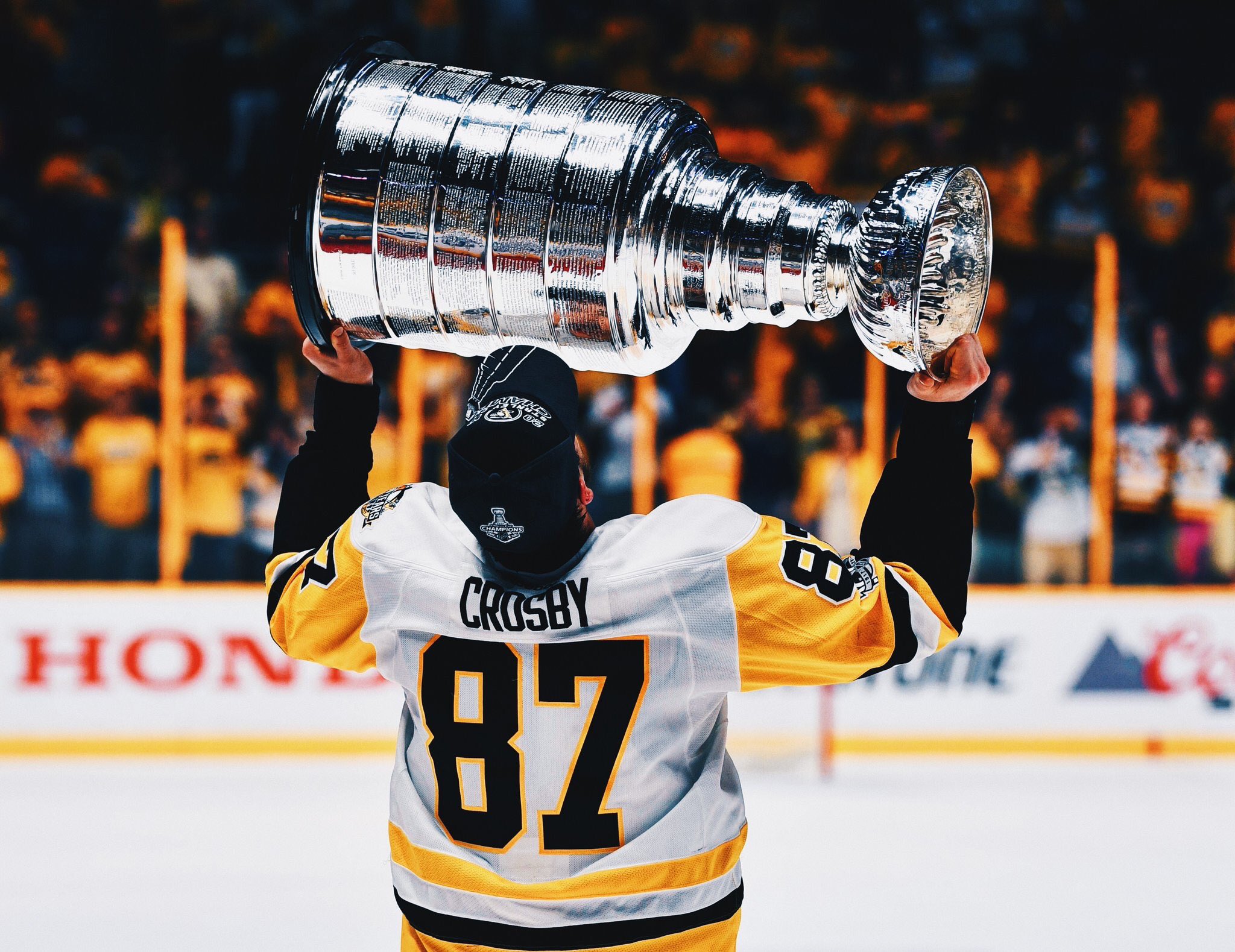 Happy 31st birthday to the best player of this generation, Sidney Crosby! 