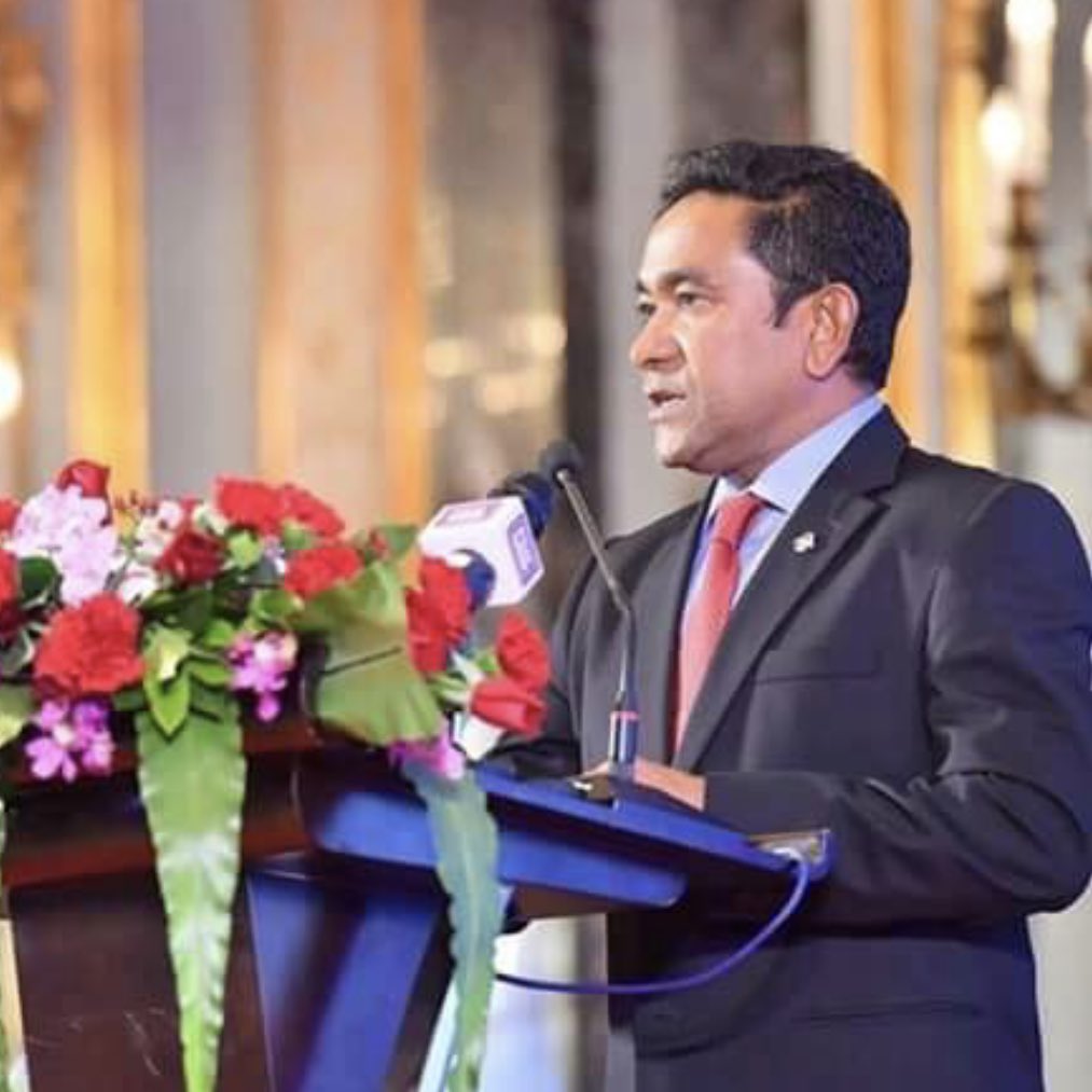 AlhanFahmy's tweet photo. Dhivehi Thaareekhu Dhuh’ Emme Qaabil Raees! 
Dhevana Dhaureh Haqqu! #Vote #Yameen2018 https://t.co/GnowyZ4X9a