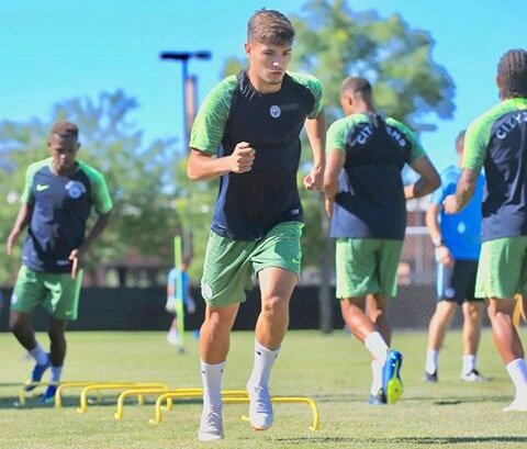 HazardUnifut's tweet photo. 💪💪 https://t.co/hmQFQ1Vi5t