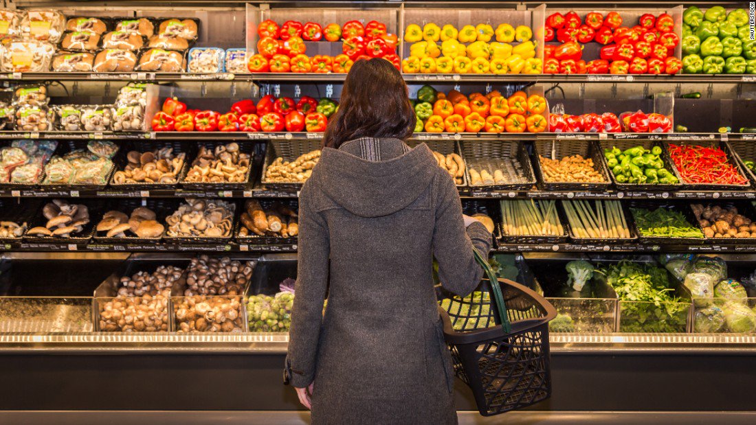 CNN's tweet photo. Avoid these foods due to outbreaks and recalls:
🚫 McDonald's salads
🚫 Ritz Cracker Sandwiches
🚫 Goldfish crackers
🚫 Del Monte Fresh vegetable trays
🚫 Hy-Vee pasta salad
🚫 Kellogg's Honey Smacks cereal
🚫 Imported crab meat

https://t.co/SJzNwTpJfa https://t.co/dER9g8n9xH