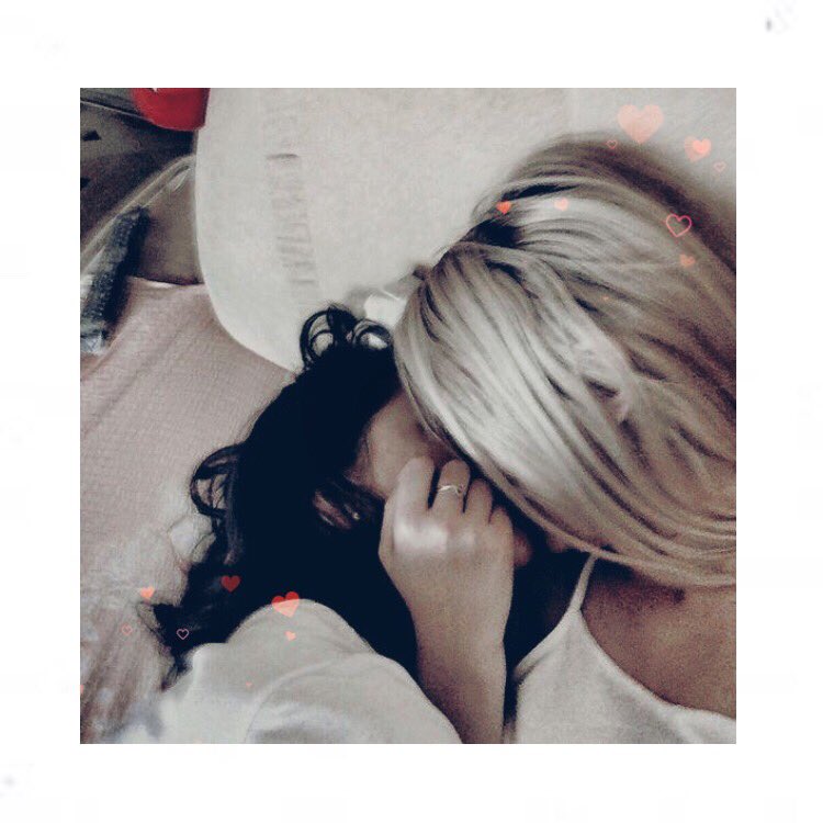 SupportSigrun's tweet image. ❛ 𝐖𝐡𝐞𝐧 𝐲𝐨𝐮𝐫 𝐥𝐢𝐩𝐬 𝐦𝐞𝐞𝐭 𝐦𝐢𝐧𝐞 , 𝐭𝐡𝐞 𝐰𝐡𝐨𝐥𝐞 𝐰𝐨𝐫𝐥𝐝 𝐬𝐭𝐨𝐩𝐬. 𝐈’𝐦 𝐜𝐚𝐩𝐭𝐢𝐯𝐚𝐭𝐞𝐝 𝐛𝐲 𝐲𝐨𝐮 . ❜