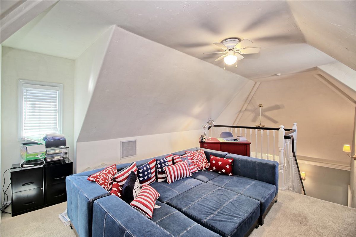 TheHomeBuyerGuy's tweet photo. Home For Sale In UK.
Call Us: 970-765-4135
Visit: https://t.co/qlGB1NafuR
#homeuk #homesforsale #realestate #buynewhome https://t.co/kzYy1etT4T