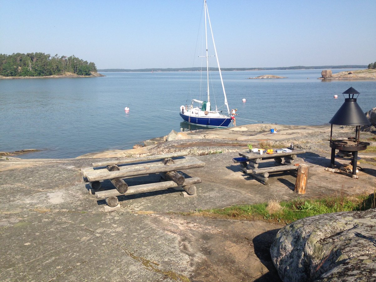 Veerable_'s tweet photo. #purjehdus vei sydämen. Upea kesä! Kiitos #purjehduskoulu #abrego, #hmvk #venekerho, hyvinhoidetut #vierasvenesatamat #girsholm, #kaunissaari, #högkopplan, #storahästö, #fagerö, #barösund ja kaikki ihanat #saaret siellä täällä. https://t.co/Uy0t5keQEa