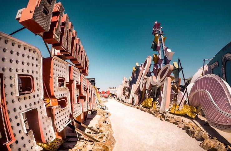 UrbanListSC's tweet photo. Things People Don’t Tell You About Las Vegas (But Really Should) https://t.co/8oiSD2Nr9c https://t.co/MkNbYVLZKH