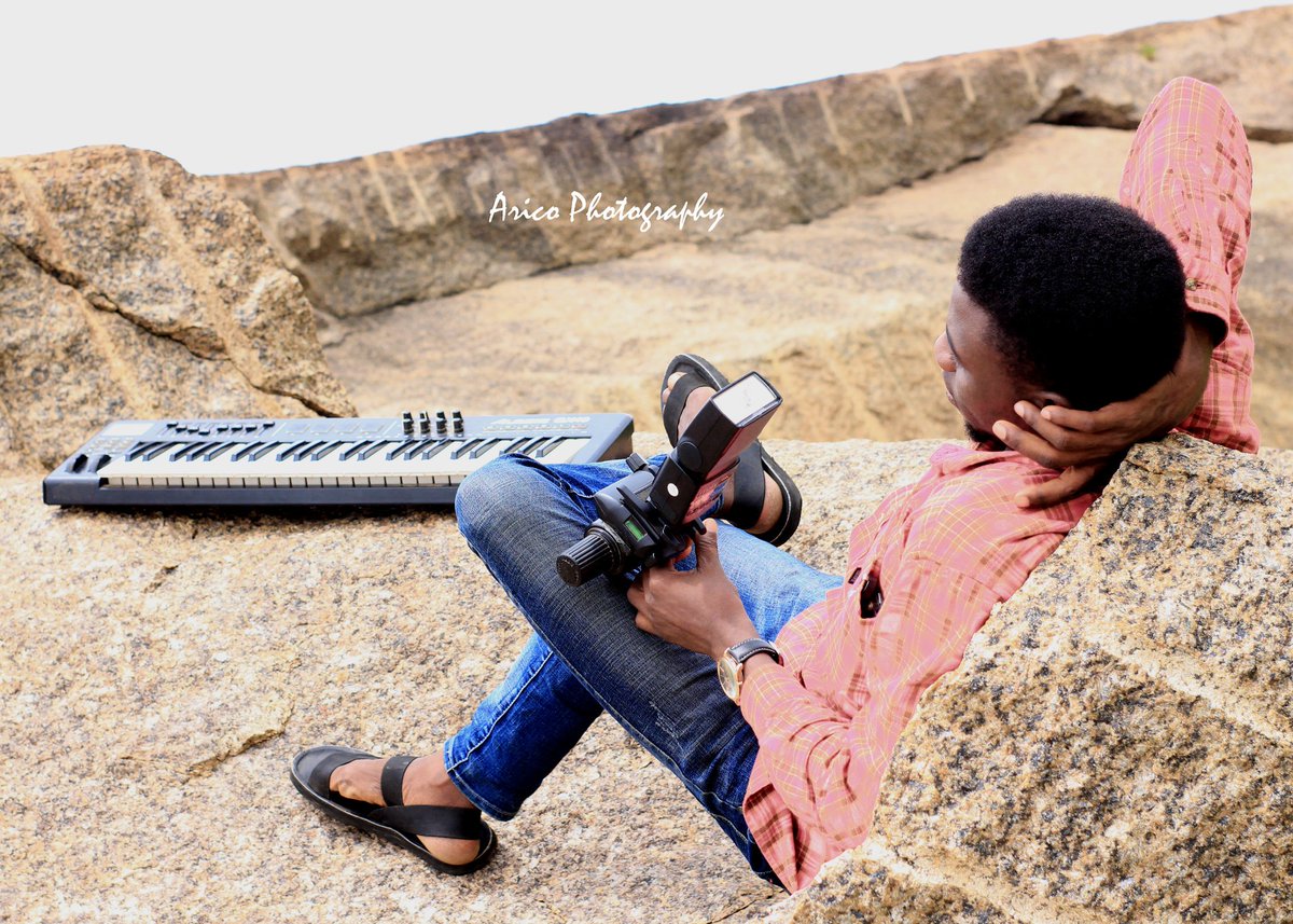 veejay_arico's tweet photo. FIRST you LEARN then you remove "L"
#WeWorkingHardButWeHardlyWorking
#WorkSmart
#Hustle
#AricoPhotography
#AricoTv
#AricoFilms
#AricoEventSecurity
#AricoMultimedia https://t.co/sTtEu3prWv