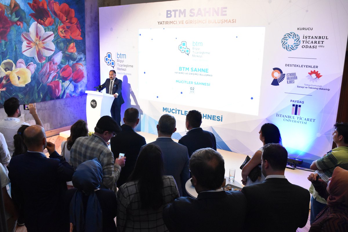 btmsahne's tweet photo. Açılış töreninde konuşan BTM Başkan Yardımcısı ve İTO YK Üyesi @ibrahimdsalman, "Gençlerimize BTM ile 'Al fikrini gel, fikrin iş yapsın!' diyoruz. Gençlerimize iyi bir iş bulmanın değil, iyi bir iş kurmanın hedefini gösteriyoruz." dedi. https://t.co/eaGyMI5MxQ