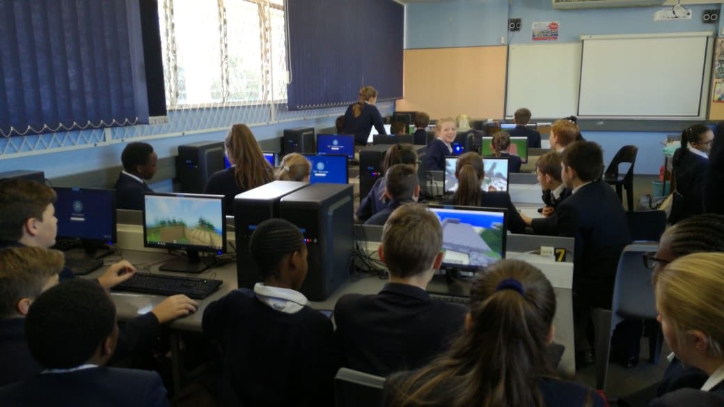 #immersiveminds #MinecraftEdu #MicrosoftEdu Minecraft Education Edition pilot project going very well. Life orientation grade 8 students having fun!