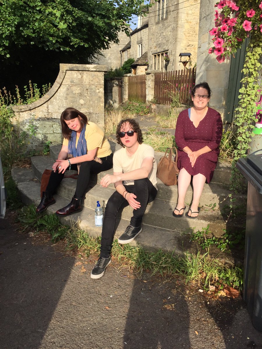 TheRumRiots's tweet photo. Thanks Stroud. Thanks to Lottie and Miles. Jerry on sound and all the people who turned out to see us on a Monday night. #theprincealbertstroud #Belgiumtour https://t.co/w1eVyKFA3f