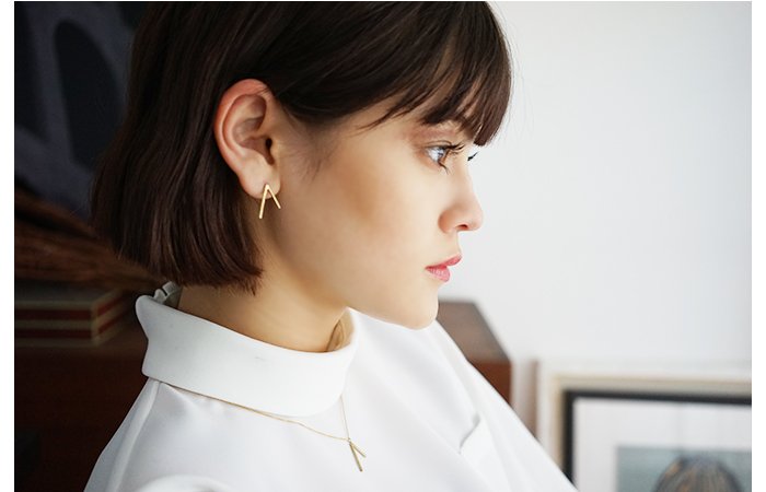 Palmmaisonstore's tweet photo. #ANOTHERFEATHER #emma
https://t.co/CmpVCTqXn5
棒状の小枝の様なデザインは、程よい重厚感があるので、シンプルなデザインですが、とても存在感があるアイテムです。
#palmmaisonlite #palmmaisonmen #palmmaison #palmmaisonstore https://t.co/nYKJeZJsaB