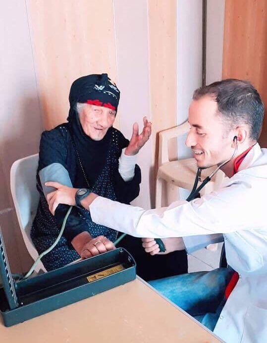IraqHAO's tweet photo. From our daily reports, from #TalAli Primary Health Center our young doctor reported: “In IHAO even if you are suffering from malignant hypertention and severe headache we have the ability to make you smile. look at the old lady”.
Talking about work and passion!
IHAO staff
#Iraq https://t.co/3vRWHZ1Lxs