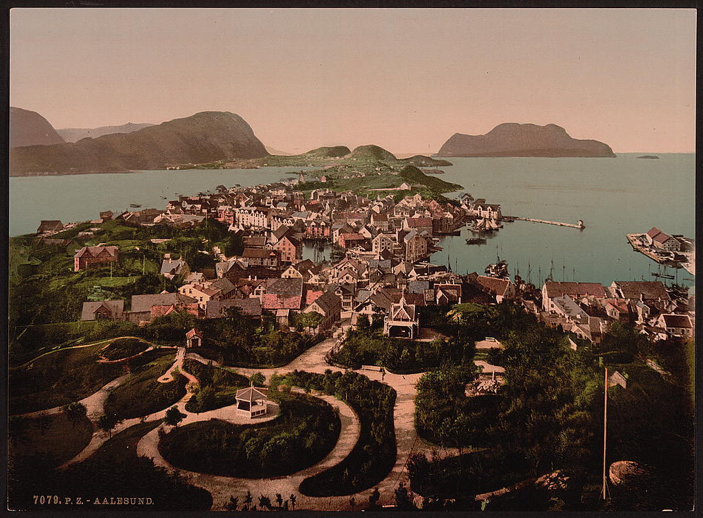 Fascinating Historical Picture of Alesund in 1900 
