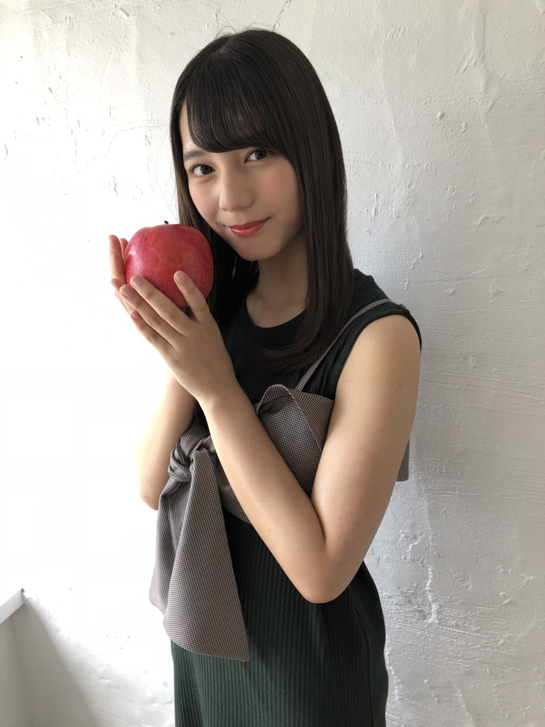 欅坂46(けやき坂46) - 小坂菜緒 ザンビ  トレカ ホロ コンプ 櫻坂46 on X: 
