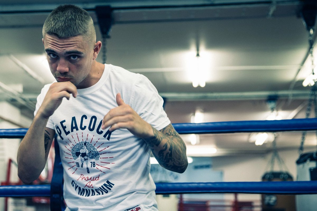 peacockgymwear's tweet photo. Working on some shots with @billy_allington @unknown_boxers #peacockgym #peacockgymwear #london #canningtown #e16 #clothingbrand #boxing https://t.co/xTkESSJLo3
