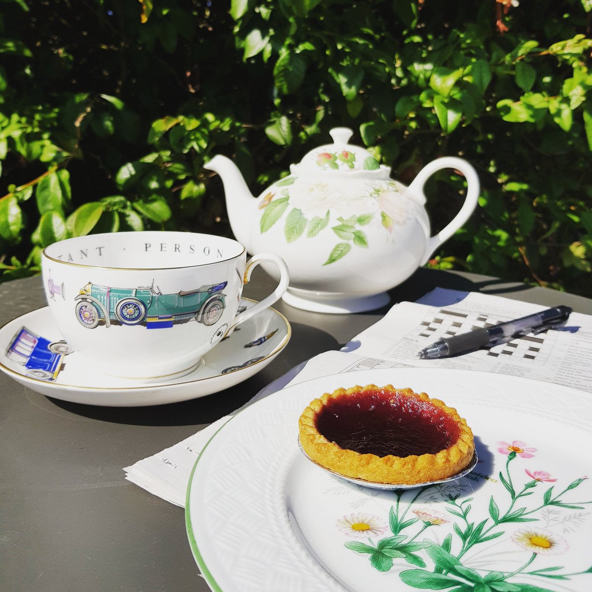 What a lovely morning to enjoy a brew in the garden with a crossword and a jam tart.

Check out all these wonderful Royal Worcester pieces and more on our website

replacingpieces.com/pages/royal-wo…

#royalworcester #vip #somersetflowers #rhs  #teapot #summersunday #teatime☕️ #jamtart