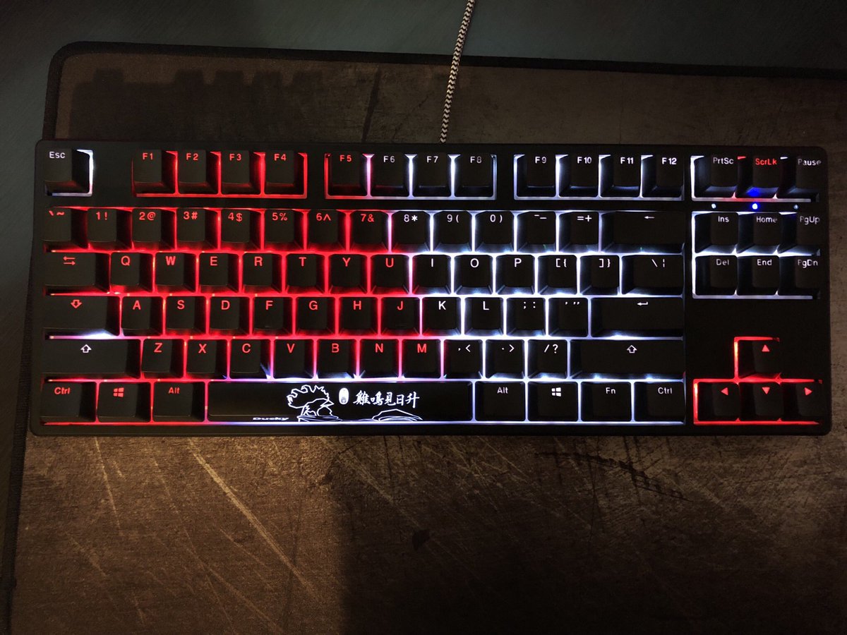StackzLive's tweet photo. New keyboard has arrived 😍 #DuckyOne https://t.co/PzKzat3ypm