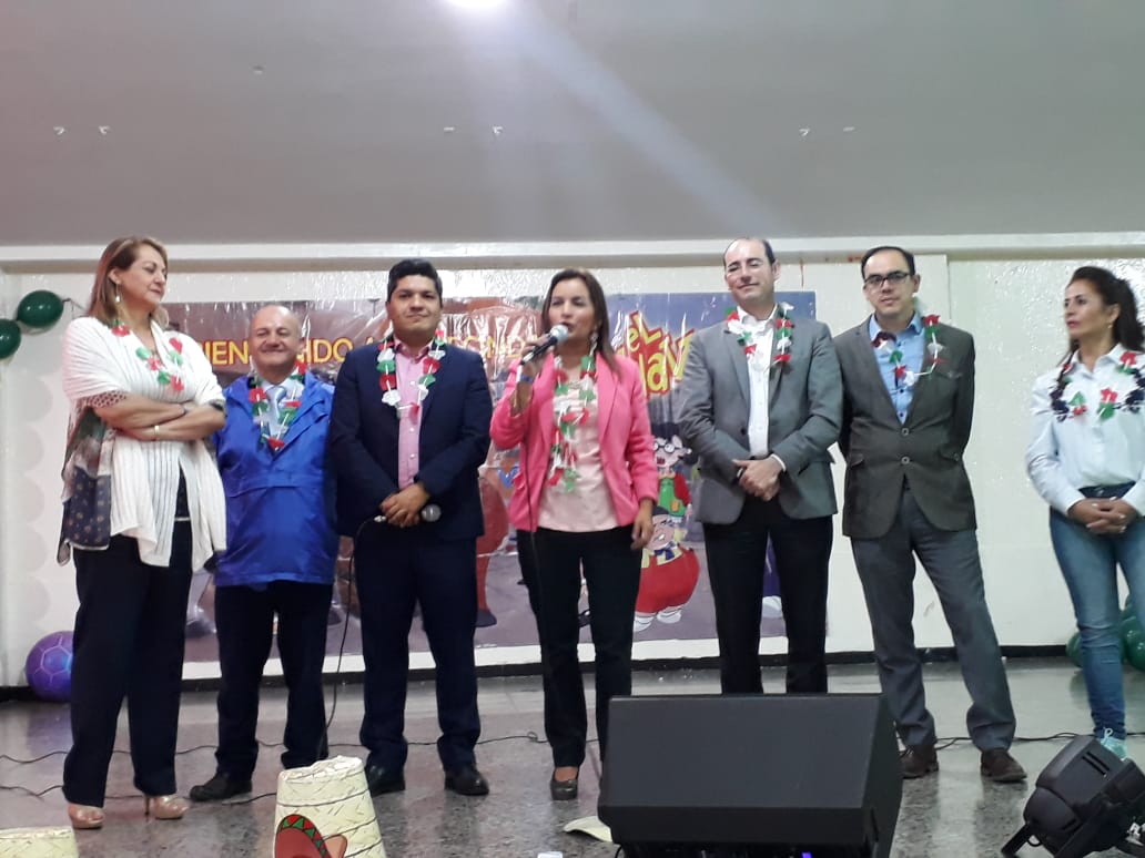 irmalherrera's tweet photo. ¡Gran celebración Miraísta en Bogotá!
Los líderes de Sosiego, Suba Prado y Calle 80 fueron los protagonistas del cumpleaños #MIRA18Años  @MovimientoMIRA presente con @carlos_guevara @aydeelizarazoc @FPuentess @javiergilo https://t.co/asjLdbjCiE