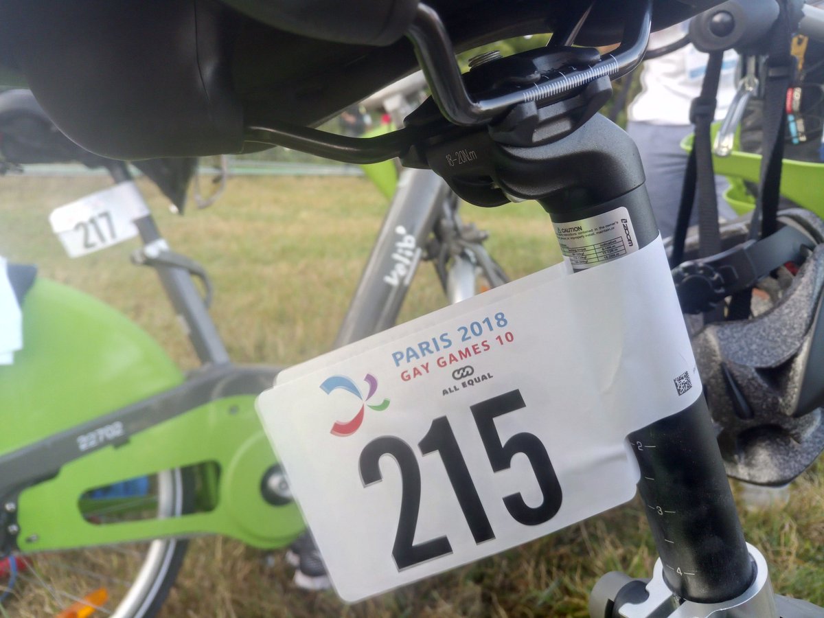 TitouanMartinB's tweet photo. Nos @Velib sont en place pour le #Triathlon des #GayGames avec @MathiasANESTAPS. 👊
Départ à 9h15 💪
Cc @paris2018
#SportPourTous #AllEqual
#ANESTAPSLife https://t.co/zPSDqBrMEW