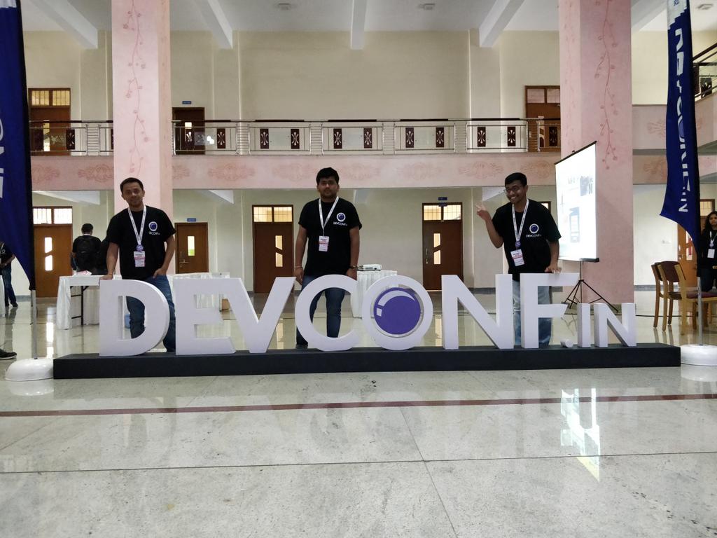 Viditkanungo1's tweet image. @devconf_in @Sourabh99464811 @ThomasCDaniel  #redhat #devconf2018 #definefuture #defineFUTURE