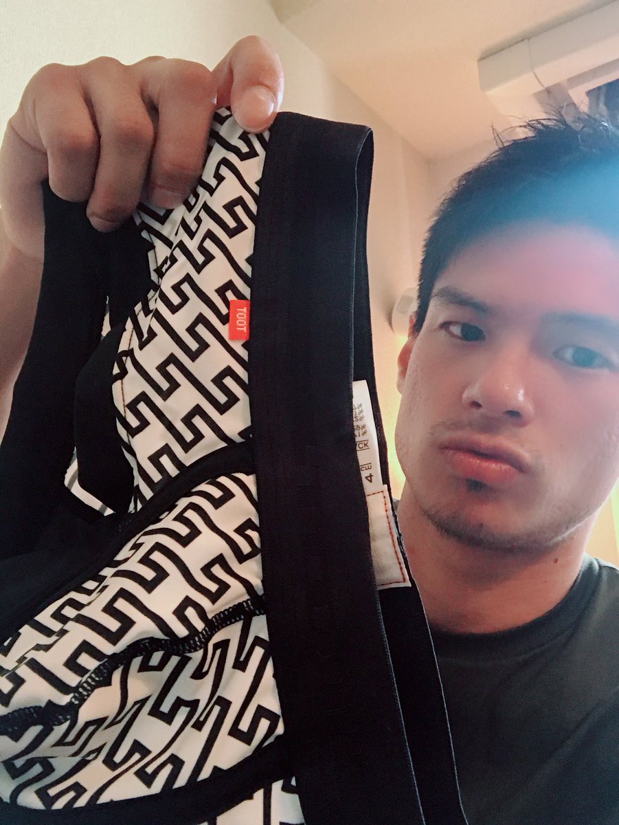 おパンツ頂きました。

地味に嬉しい。

やっぱ超絶嬉しい。マンモスうれぴー